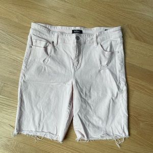 Light Pink Mid-Rise Distressed Bermuda Jean Shorts Size 14 / 34